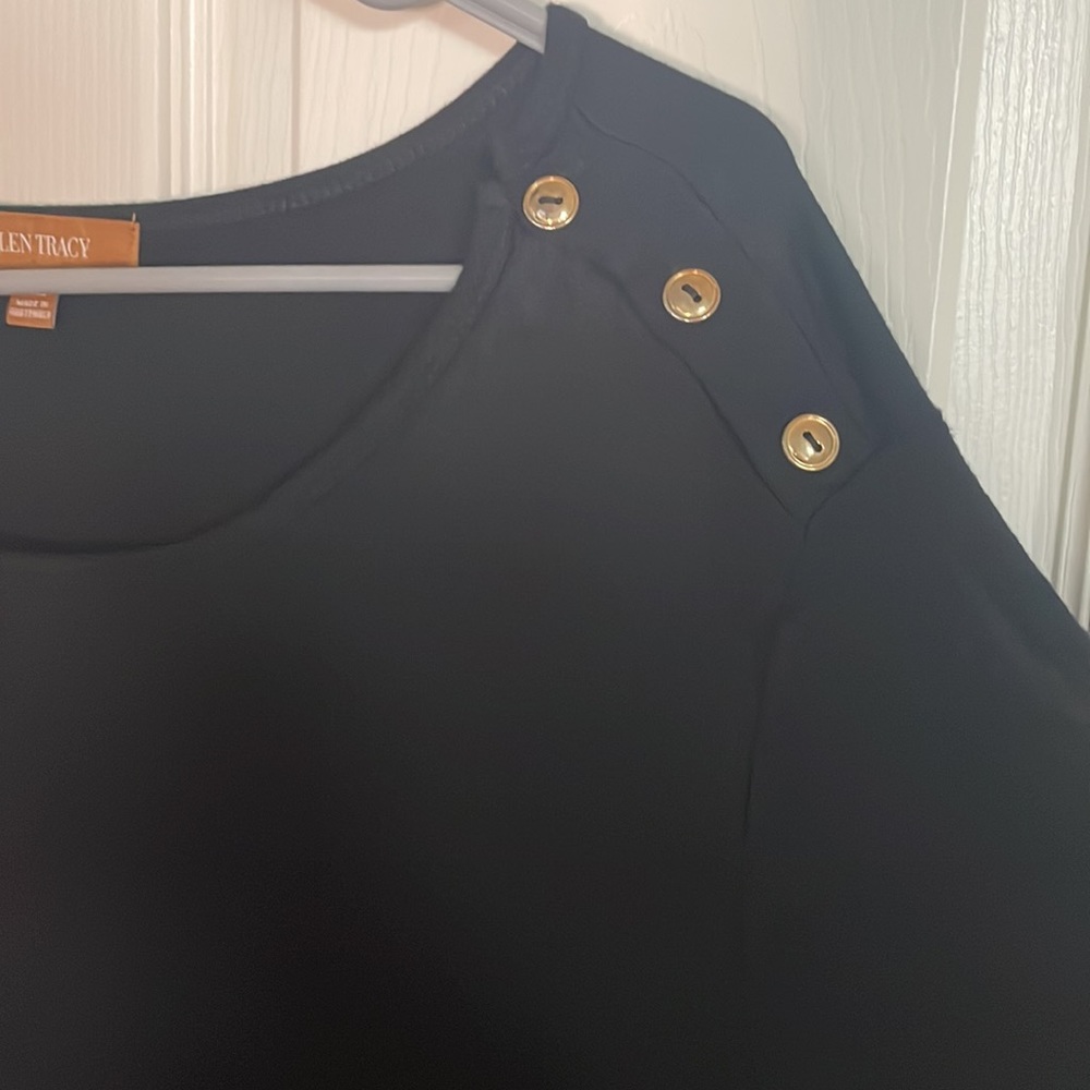 Ellen Tracy Black Knotted Top with Gold Should Buttons size XL - Picture 4 of 12